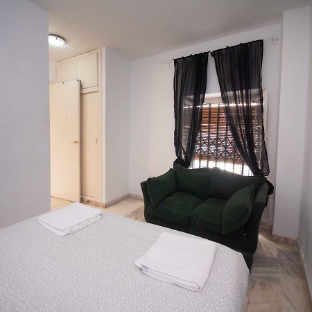 Apartamentos Arc House Севилья Экстерьер фото
