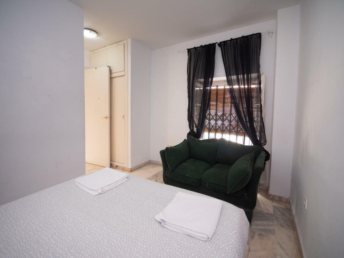 Apartamentos Arc House Севилья Экстерьер фото